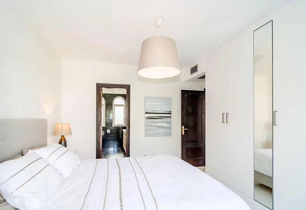 Apartment Se - Spacious Modern Townhouse In Nueva Andalucia Marbella Spain